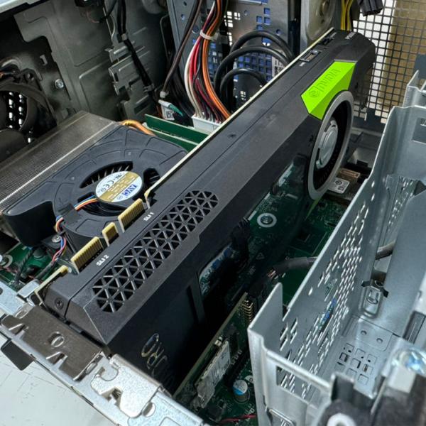 【中古パソコン】DELL Precision T3630 SMT Xeon ワークステーション クリエーター 3DCAD　VRにも　 4画面出力対応　Quadro P500016GB 搭載 Win10 [Xeon E-2186G 32GB SSD512GB+HDD2TB 無線]:良品sub_image10