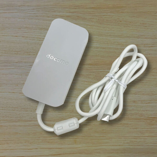 スマホ充電器  docomo純正 TYPE-C ACアダプター06 良品中古sub_image1